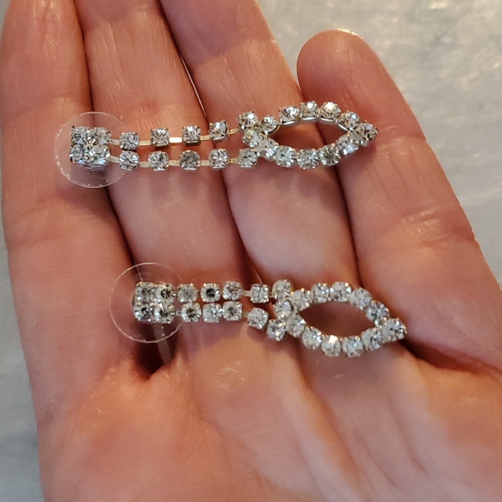 Earrings - Picture 4 of 4